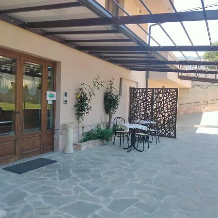 Hotel Ristorante Caligiuri Decollatura Bagian luar foto